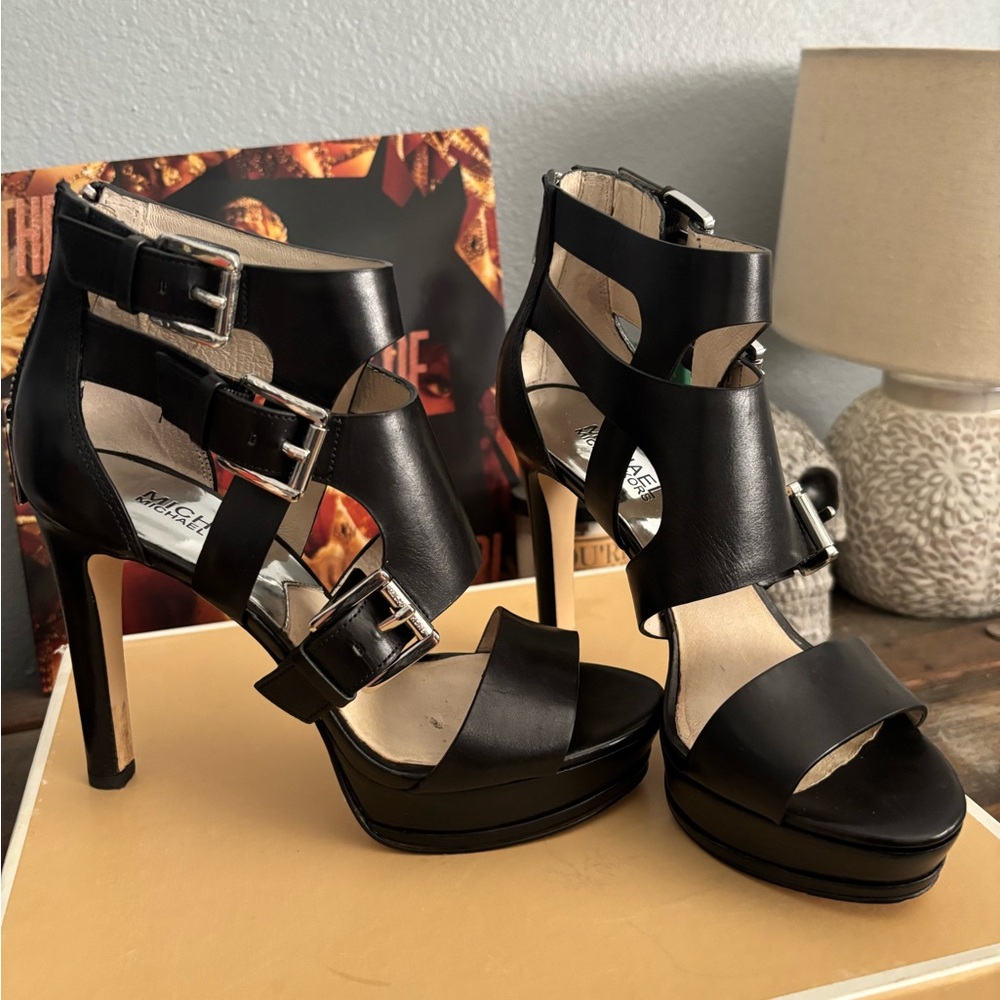 Black Michael Kors Black Leather Lucinda Heels Size 6.5